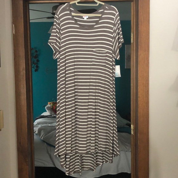 Dress - Picture 1 of 1